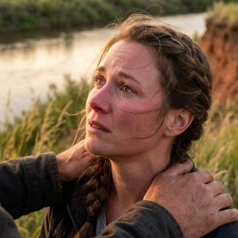 “If I take it off, will you help me?” she asked with her cheeks turning pink, her boot sunk deep in river clay and her ankle already swelling. She was a stranger who’d moved to town two weeks ago, and I was just a quiet rancher who kept to himself. But when I lifted her into my arms and carried her up that hill, something shifted inside me that I hadn’t felt in years. Then the note came — “Be careful who you trust” — and I realized that in a town this small, even kindness could become a target. But I wasn’t about to let gossip take away the first person who’d made me feel alive in longer than I could remember.